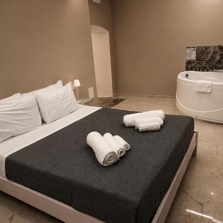 Romantic Suite Genova - One-Bedroom Apartment - 26