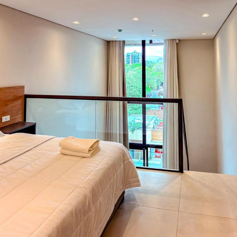 - Room #1714669801 - 37