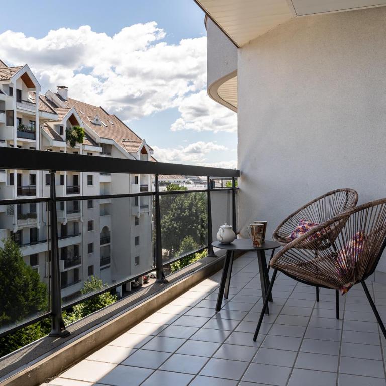 Balcon vue Mont-Veyrier, à 2 pas du lac - Appartement 1 Chambre - Vue sur Montagne - 10