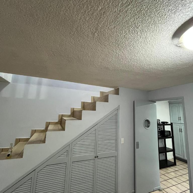  - Room #1714691101 - 14