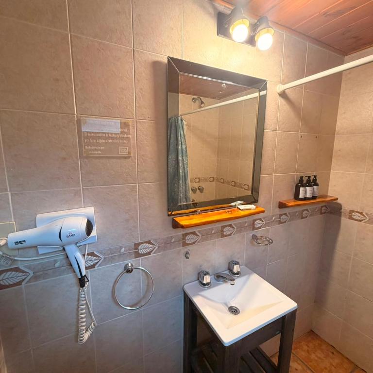 Cabañas San Eduardo - Three-Bedroom House - 14