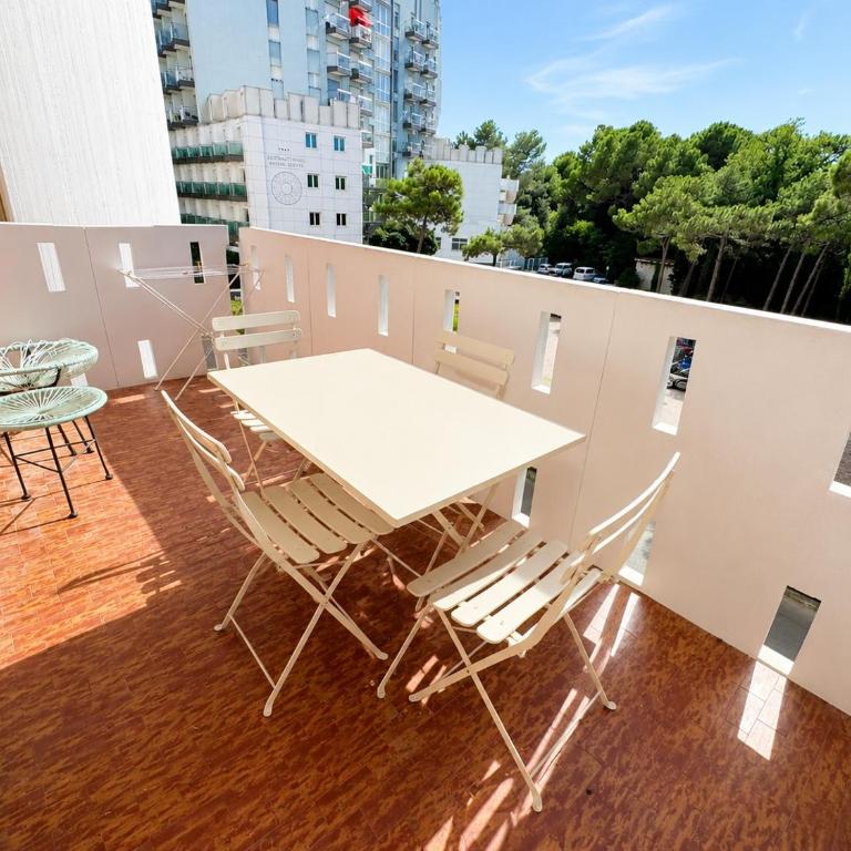 Luna residence - One-Bedroom Apartment - 17