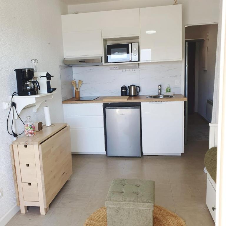Charmant appartement aux Angles - Apartment mit 1 Schlafzimmer - 7