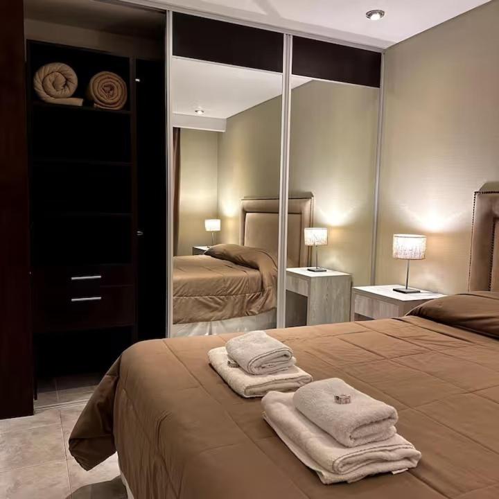 Aparts Calafate Suites - Standard Queen Room - 8