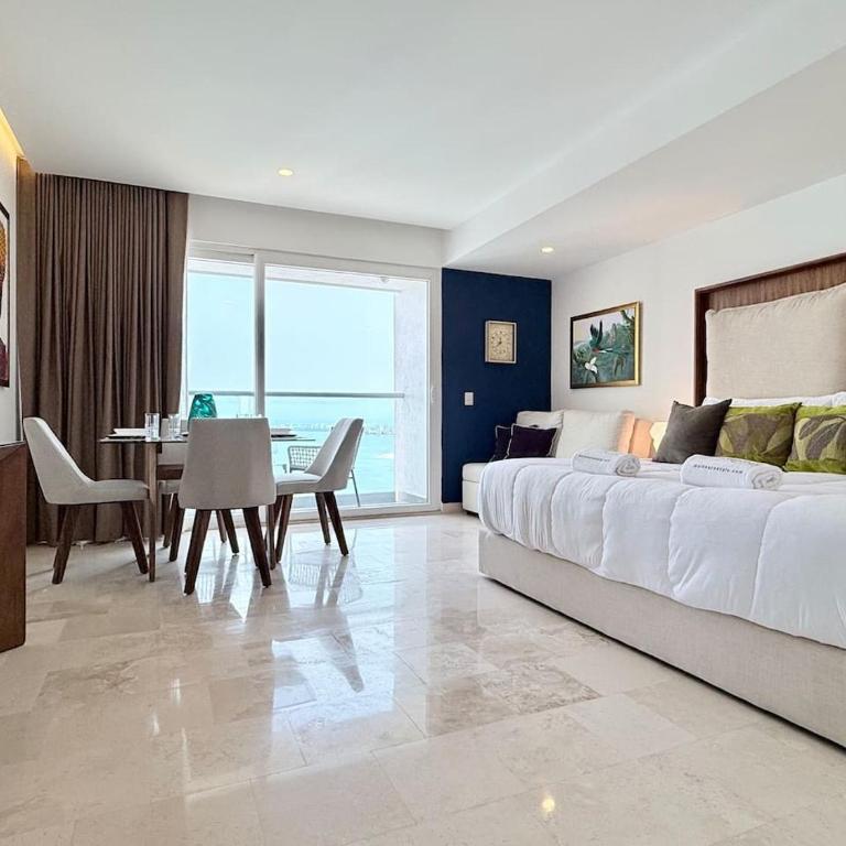 Sky-High Oceanfront Retreat for Two – Romantic 27th Floor Stay by Moikkarentals - Apartment mit 1 Schlafzimmer - 12