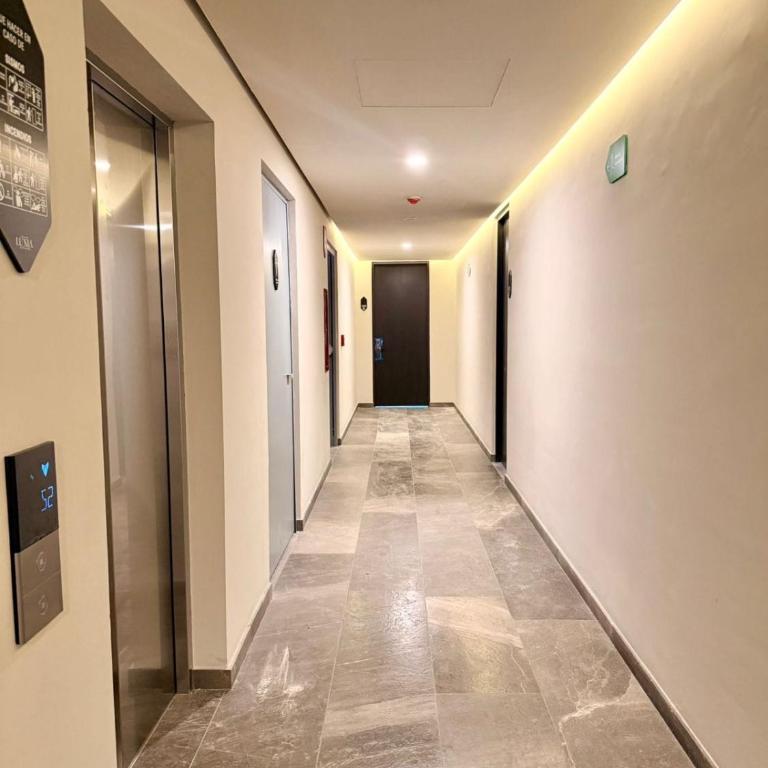  - Room #1714723101 - 4