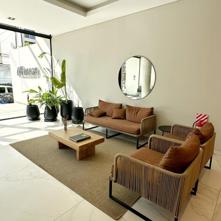  - Room #1714726201 - 9
