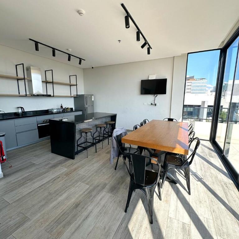  - Room #1714726201 - 19