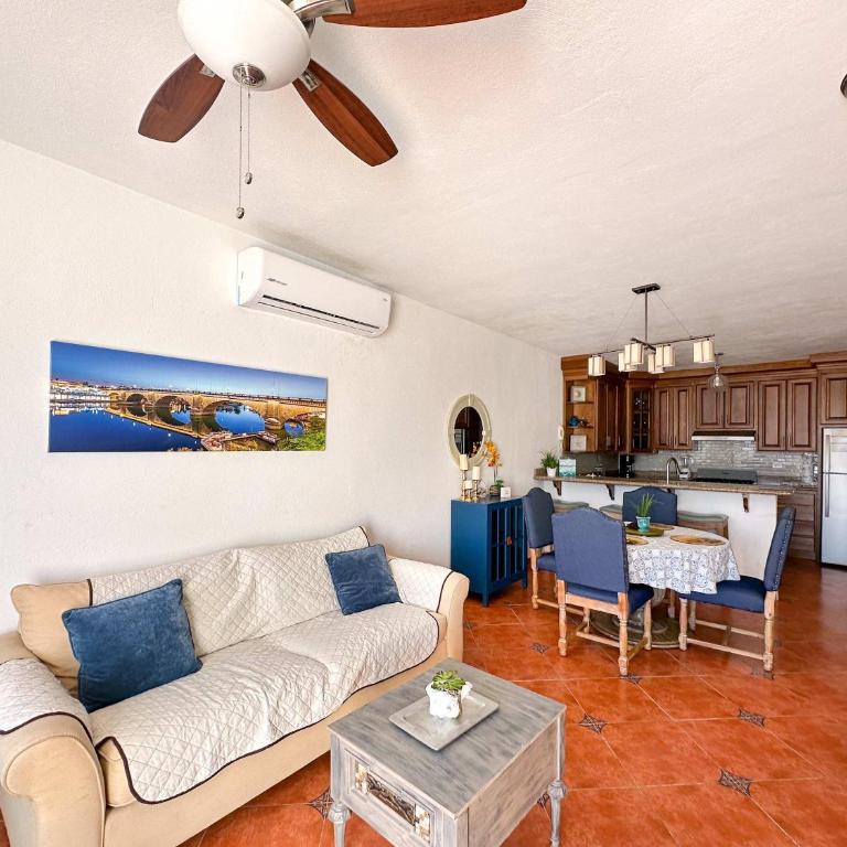 Charming Mexican Townhome Pool Access #01 - Apartamento - 13