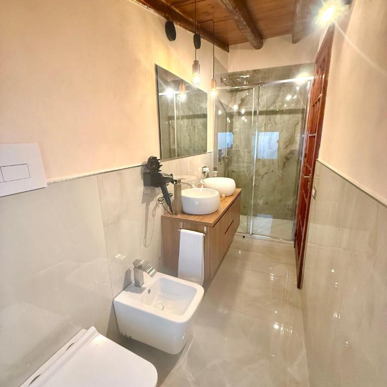 FLORIO Boutique Apartment - Palermo, Sicily - Room #1714732501 - 3