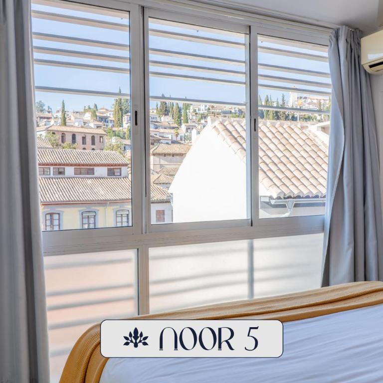 Noor Apartamentos - Penthouse with Terrace and Views - 13