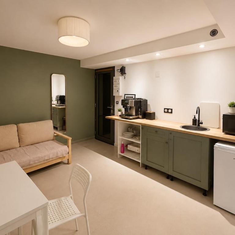 Appartement 2 chambres Jardin Parking gratuit - Appartement 2 Chambres - 1