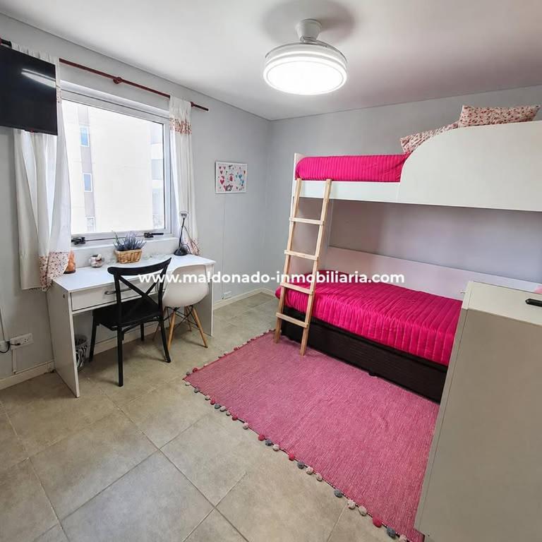 2 Dormitorios con balcon en Torres Cardinales - Room #1714743701 - 4