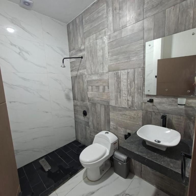  - Room #1714745901 - 18
