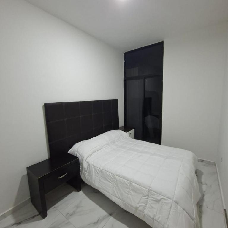  - Room #1714745901 - 24