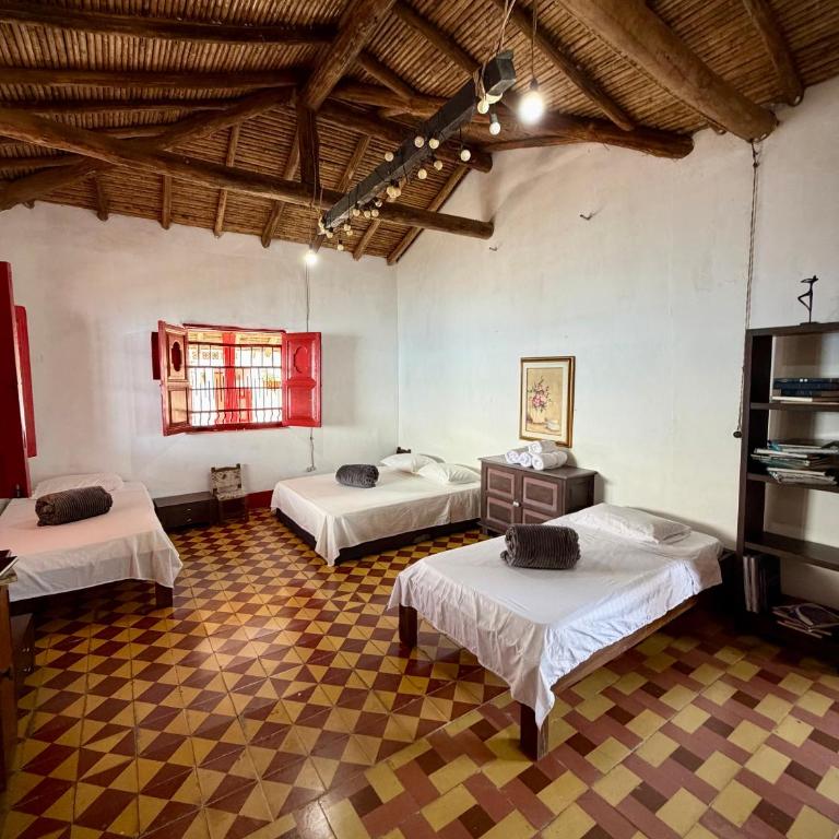 Hacienda Santa Isabel - Habitación Familiar con vistas a la montaña - 2