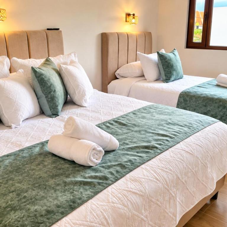 Hotel Los Olivos - Deluxe One-Bedroom Apartment - 2