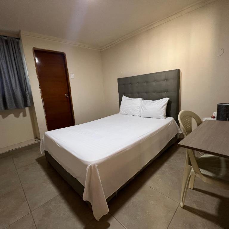 Hotel Oriente Maicao - Habitación Doble Estándar - 4