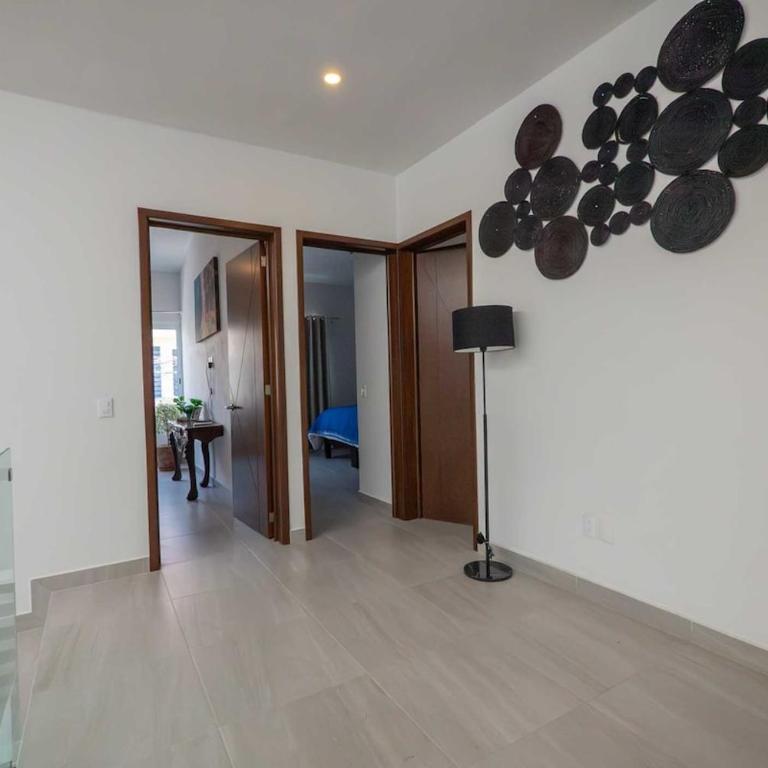 - Room #1714752301 - 5
