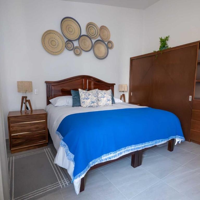 - Room #1714752301 - 9