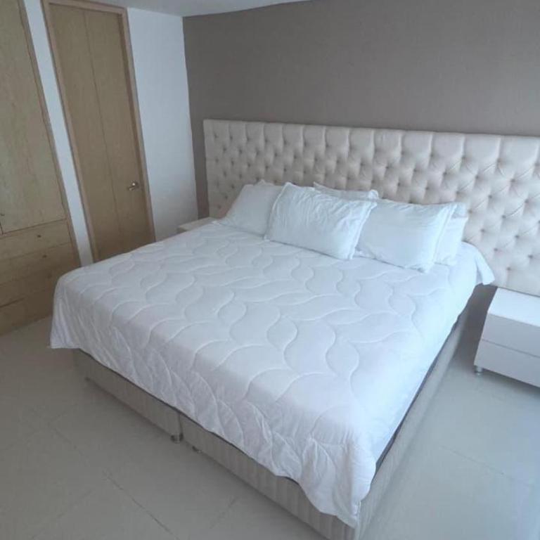 Condominio Blue Gardens, Riomar - Deluxe Queen Studio - 12