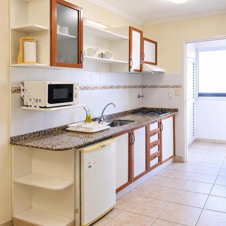 Terrazas de La Costa Apart Hotel - Apartamento con vistas al lago - 3