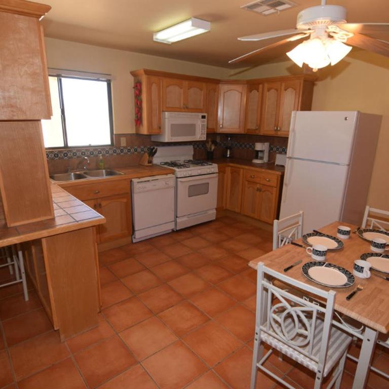  - Room #1714751401 - 4
