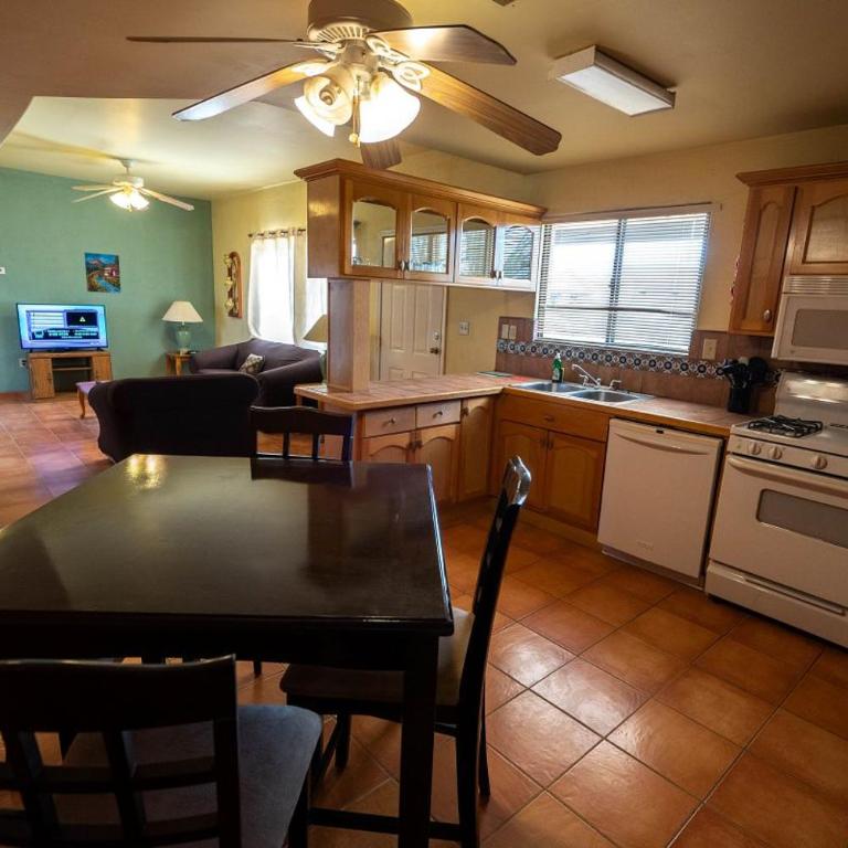  - Room #1714751401 - 17