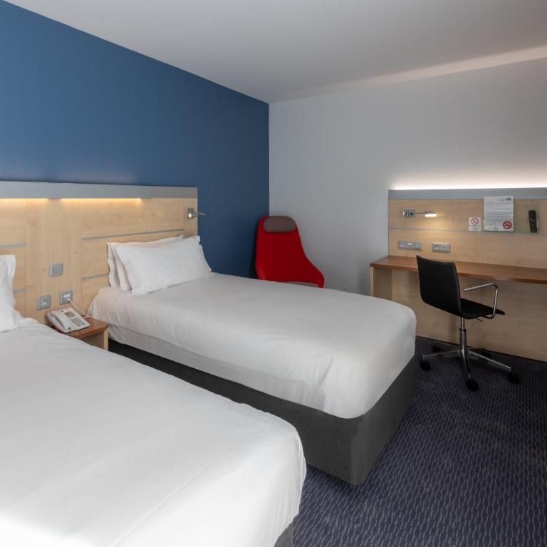 Holiday Inn Express Saint-Nazaire by IHG - Chambre Standard avec Petit-Déjeuner Gratuit - 1
