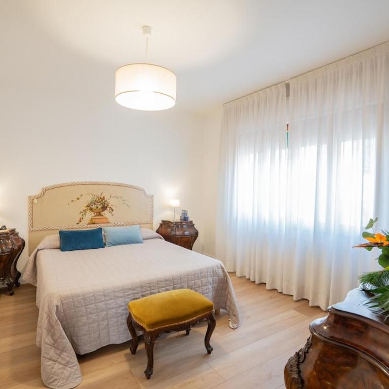  - Room #1714770201 - 1