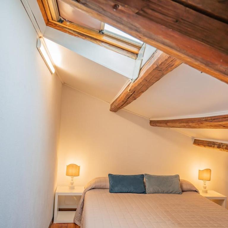  - Room #1714770201 - 11