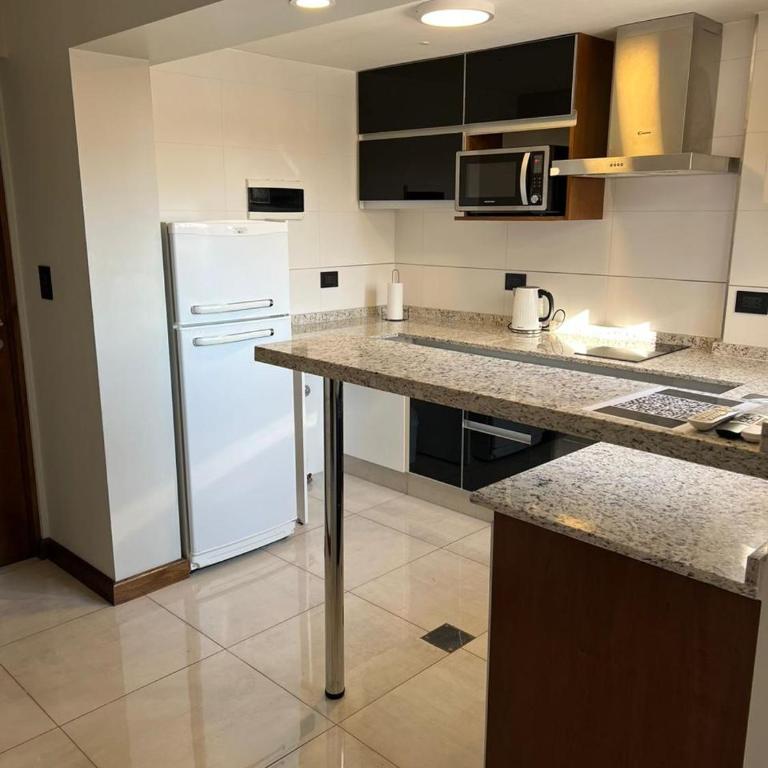 Departamento a pasos de la peatonal sarmiento - Apartamento de 1 dormitorio - 3