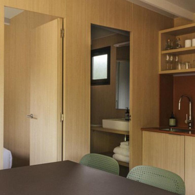 Mobil-home 2 chambres avec terrasse à San Sebastián - API-1-52-590 - Casa Móvil - 14