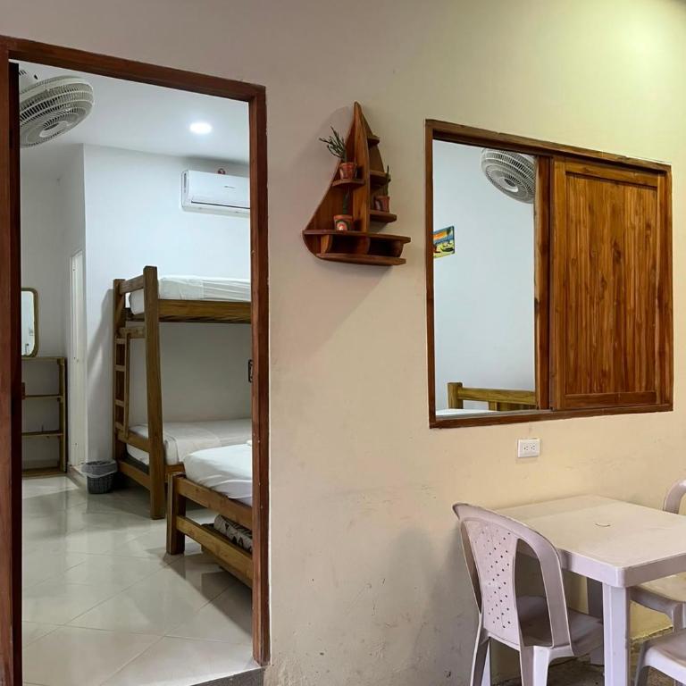 Hospedaje Dónde Lucho - Habitación Familiar - 5