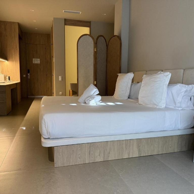  - Room #1714730501 - 5