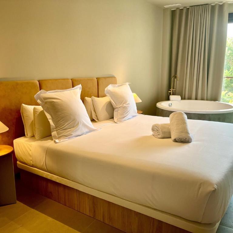  - Room #1714735401 - 14