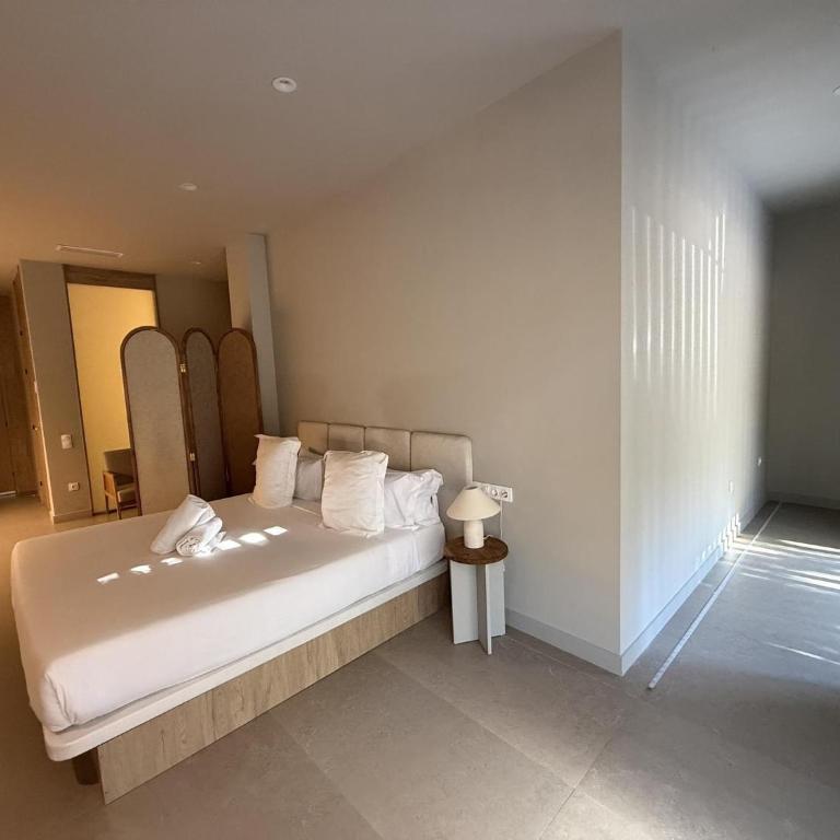  - Room #1714730501 - 24