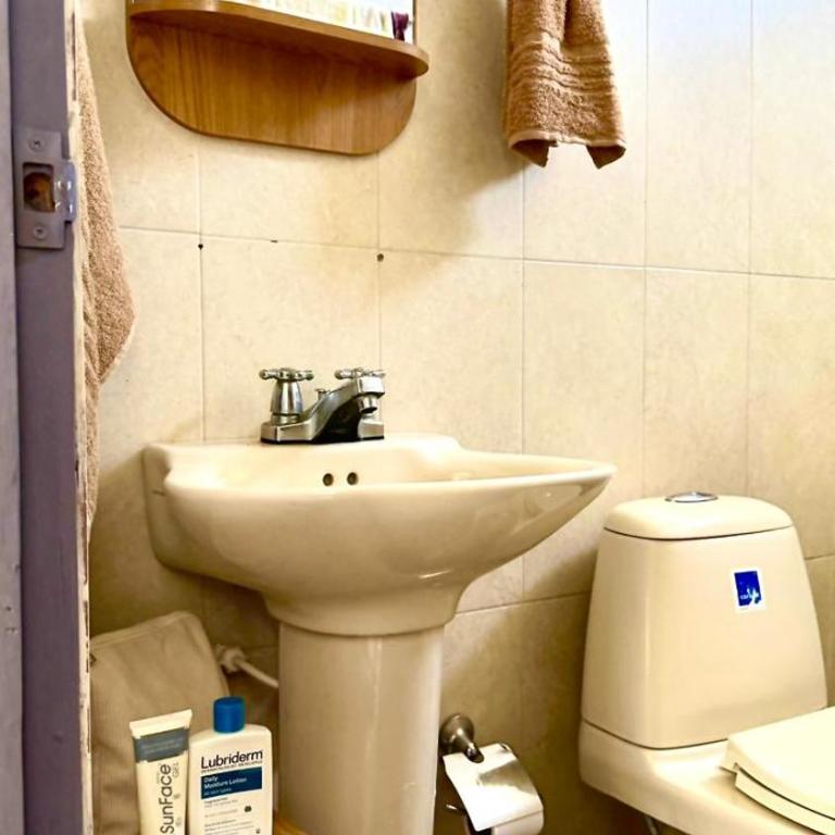  - Room #1714784401 - 8