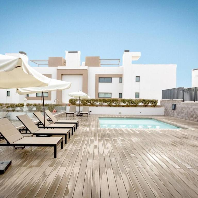 Sb311G - Modern & Well Connected 2 Bed Apartment - Two-Bedroom Apartment with Balcony - 19