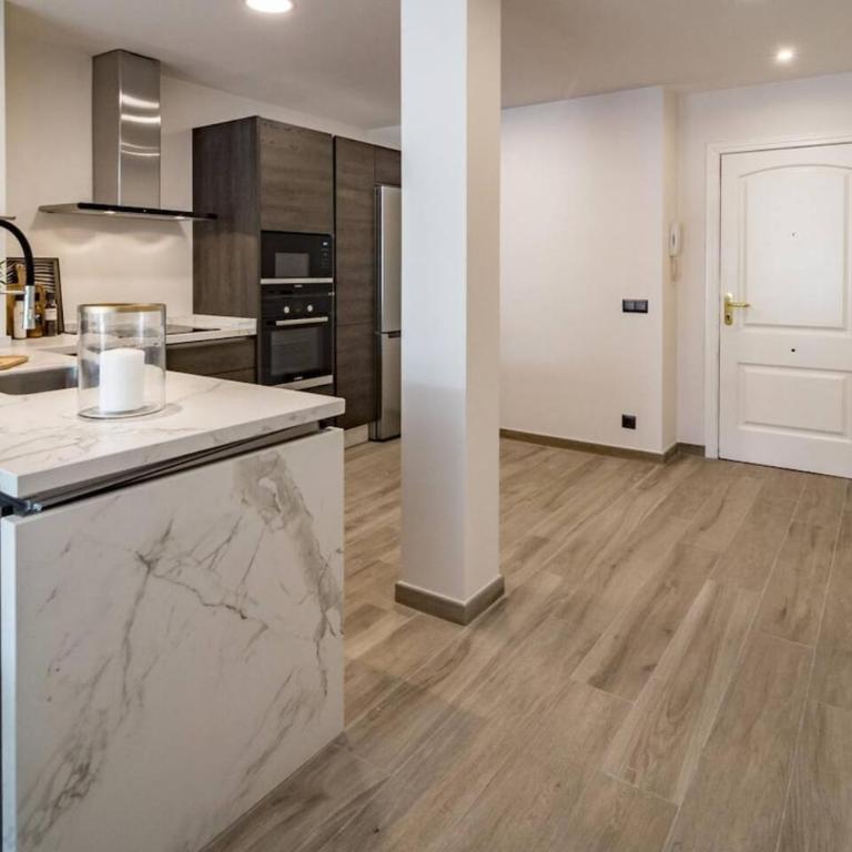 Pr - Stunning Flat Front Line Beach Puerto Banus - Appartement 2 Chambres avec Balcon et Terrasse - 9