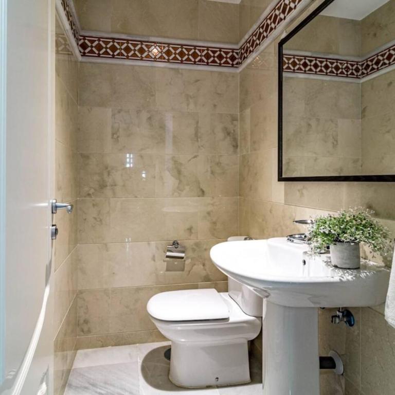 Fa - Well-Equipped Apartment In A Great Location - Apartamento de 2 dormitorios con balcón y terraza - 20