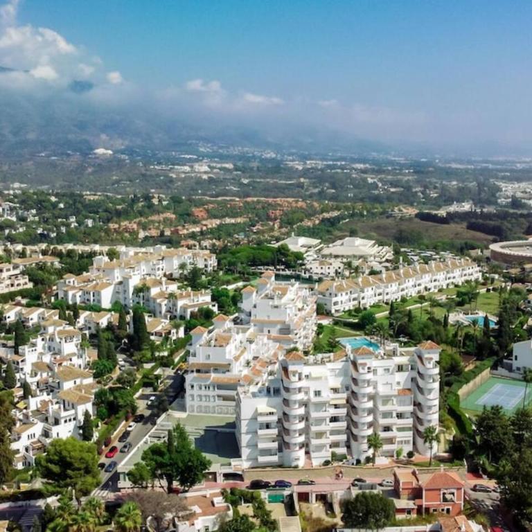 Ab3 - Spacious Holiday Home, Puerto Banus - Apartamento de 3 dormitorios con balcón - 12