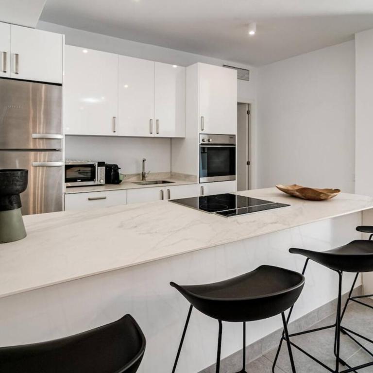 Ab3 - Spacious Holiday Home, Puerto Banus - Apartamento de 3 dormitorios con balcón - 23