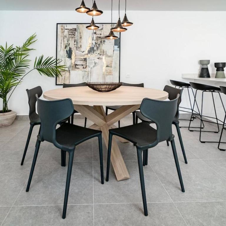 Ab3 - Spacious Holiday Home, Puerto Banus - Apartamento de 3 dormitorios con balcón - 33