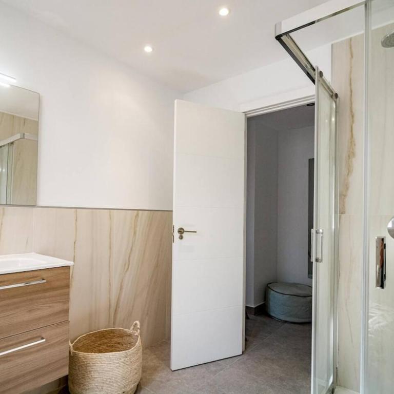 Ab3 - Spacious Holiday Home, Puerto Banus - Apartamento de 3 dormitorios con balcón - 39