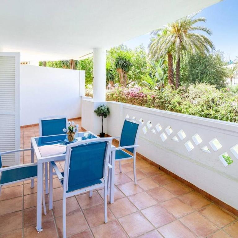 Pr20 - Good Located Flat Puerto Banus - Apartamento de 3 dormitorios con balcón - 3