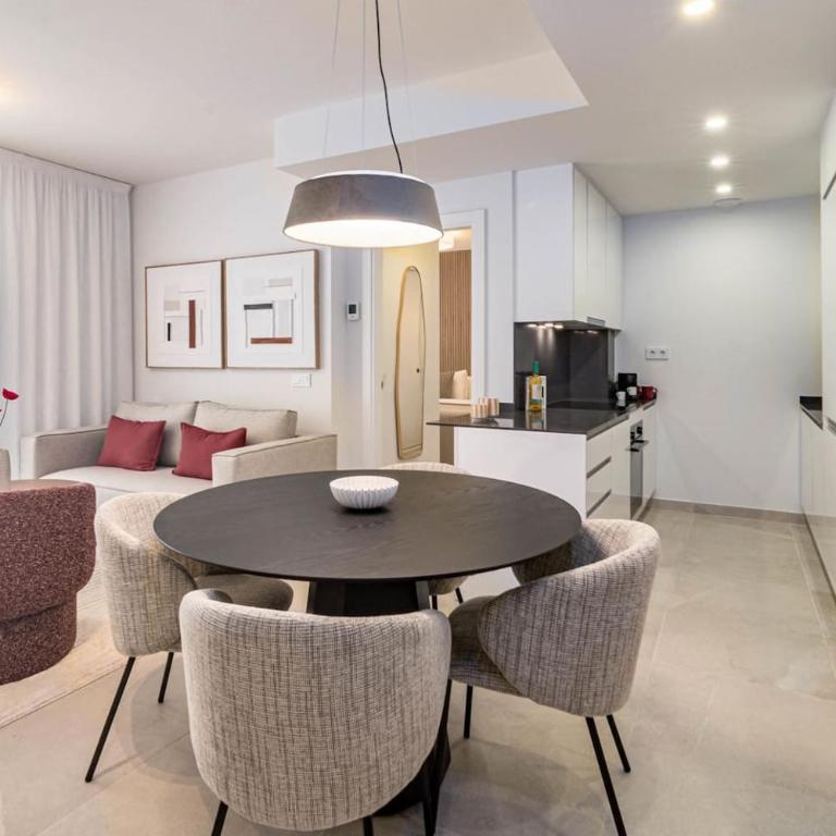 Le2C Luxury New Build Apartment Near The Beach - Apartamento de 2 dormitorios con balcón - 10