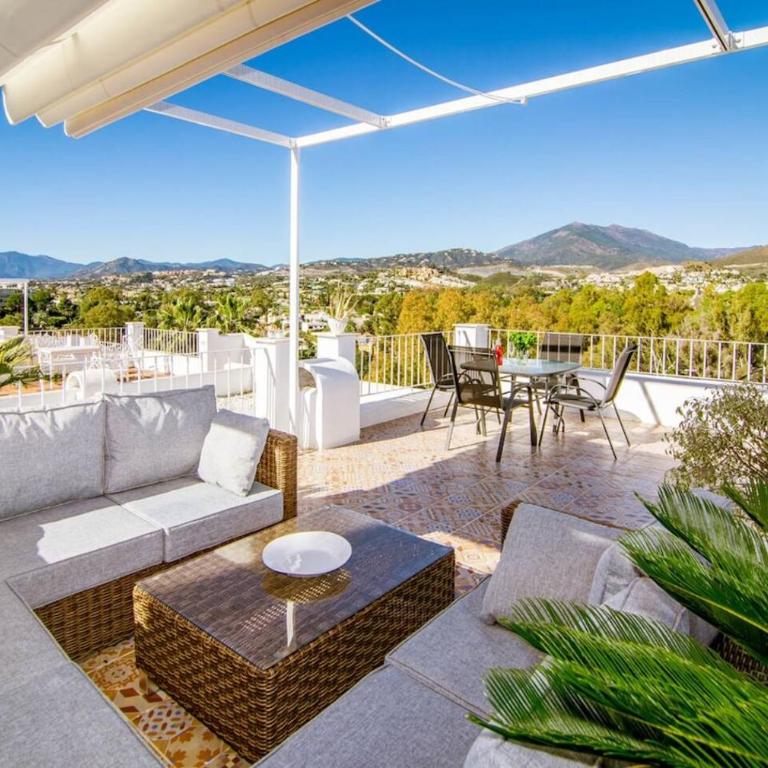 Ap165 - Aloha Pueblo, Marbella By Roomservices - Appartamento con 2 Camere da Letto, Balcone e Terrazza - 6