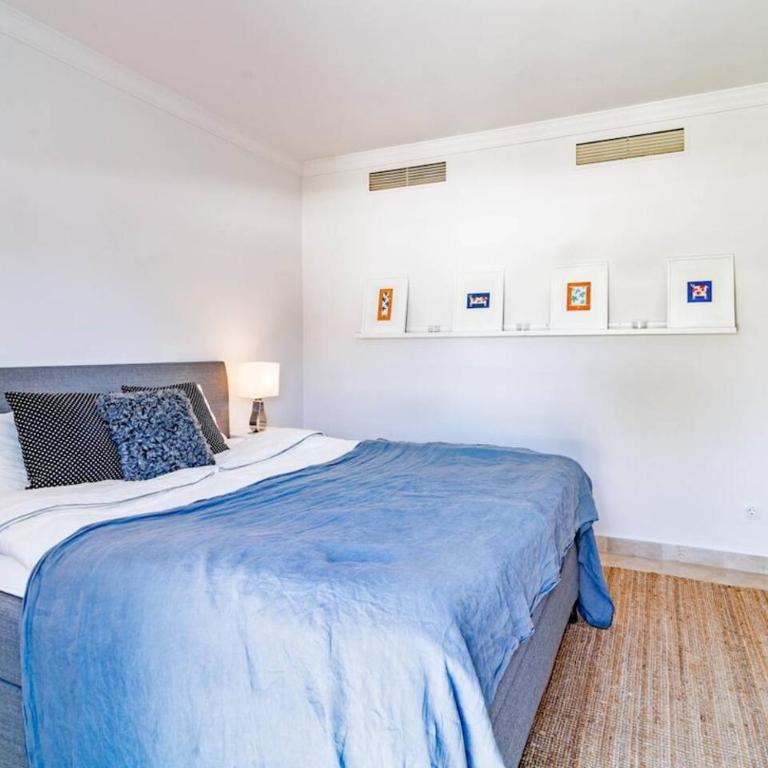 Ap165 - Aloha Pueblo, Marbella By Roomservices - Appartamento con 2 Camere da Letto, Balcone e Terrazza - 25