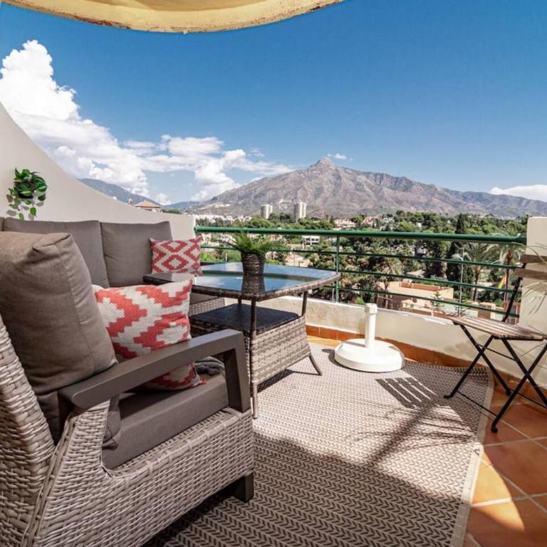 Sat2 - Modern 2 Bedroom Apartment With Ocean View - Two-Bedroom Apartment with Balcony and Terrace - 47